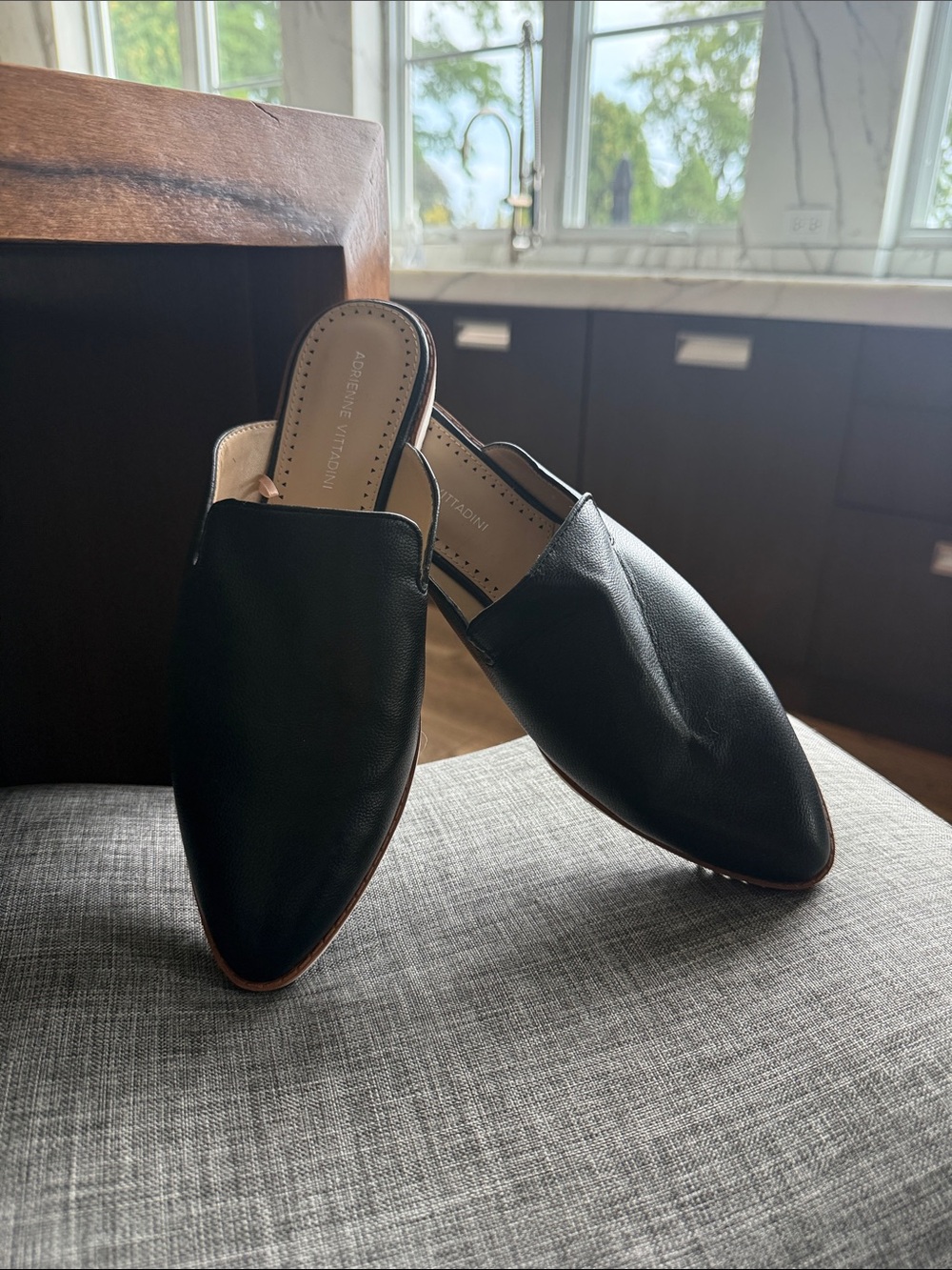 Adrienne Vittadini Black Pointed Leather Slip-On Mules